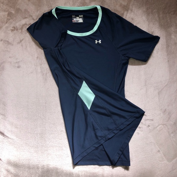 Under Armour Fitted Tee Shirt🐳 - Picture 3 of 7